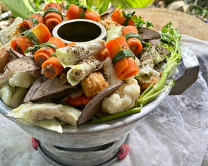 Chừng nào con về nấu lẩu cù lao với ngoại?