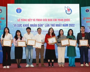 Báo Tuổi Trẻ đoạt giải nhì loại hình báo in báo chí toàn quốc 'Vì sức khỏe nhân dân'