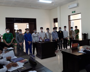 Hơn 40 năm tù cho 12 ‘quái xế’ đua xe trái phép mừng sinh nhật