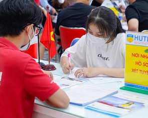 Tận dụng điểm học bạ để giữ vé đại học, giảm áp lực cho kỳ thi tốt nghiệp