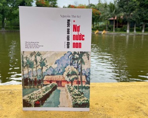 Kịch và tiểu thuyết của PGS.TS Nguyễn Thế Kỷ mừng sinh nhật Bác Hồ