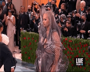 Sao chưng diện 'vương giả', tôn vinh lịch sử thời trang Mỹ trong Met Gala 2022