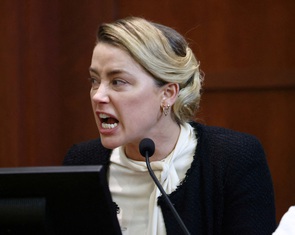 Amber Heard tố Johnny Depp tấn công tình dục, thừa nhận có đánh chồng cũ