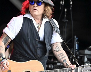 Johnny Depp ra album âm nhạc sau vụ kiện triệu đô với vợ cũ