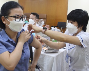 Cả nước còn tồn 21,5 triệu liều vắc xin COVID-19