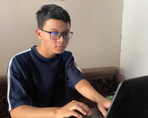 Nam sinh 'không dùng điện thoại' trở thành thủ khoa đạt 30 điểm tuyệt đối tổ hợp 3 môn