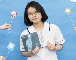 Hai thí sinh thủ khoa khối D01: Người dự định học tại Singapore, người muốn học ngoại giao