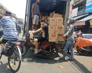 Giá hàng hóa vẫn nhảy múa theo giá xăng, Thủ tướng ra chỉ đạo khẩn để 'hạ nhiệt'