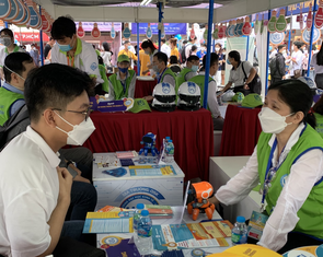 Xét tuyển rối ren, vì đâu?