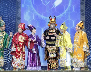 Vụ Xuân Bắc mắng khán giả chê Táo quân: Bạn đọc yêu cầu Xuân Bắc xin lỗi