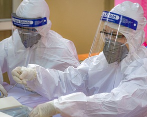 TP.HCM chưa ghi nhận biến thể COVID-19 mới nhưng không được chủ quan