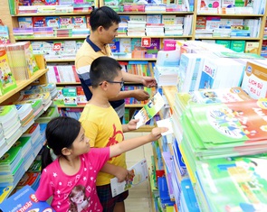 Học phí không lo, phụ phí mới sợ