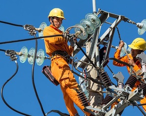 Giá điện tăng 4,5% lên trên 2.000 đồng/kWh, áp dụng ngay hôm nay