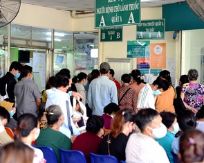 Tự mua thuốc bảo hiểm y tế có dễ hoàn tiền?