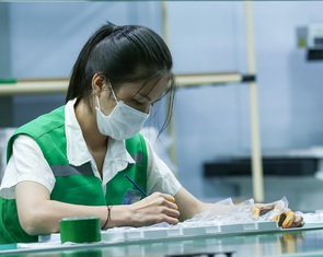 Tăng lương tối thiểu vùng: Khó làm kịp cho đầu năm mới