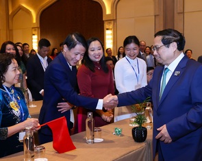 Thủ tướng thông tin mới về Luật Đất đai, Luật Căn cước với kiều bào