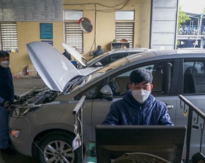 Ô tô miễn kiểm định lần đầu sẽ nộp 50.000 đồng tiền lập hồ sơ