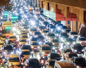 Bộ Tài chính không đồng tình về đề xuất thu phí khí thải xe máy, ô tô
