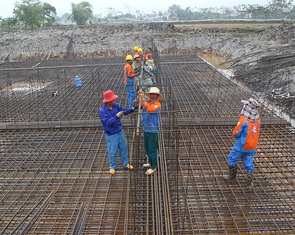 Dự án điện gần 1 tỉ USD ‘thần tốc’ 4 tháng làm thủ tục vẫn lo chậm vì vướng đất rừng