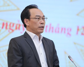 Thứ trưởng Bộ Giáo dục nói về vụ cô giáo bị học sinh nhốt, ném dép: Không thể chấp nhận được
