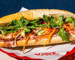 Bánh mì Việt đứng thứ 6 top 50 món ăn đường phố ngon nhất thế giới