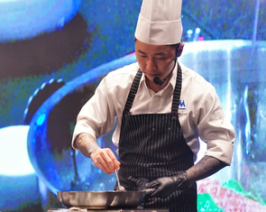 Khi bánh mì gặp phở