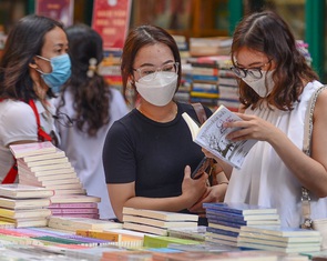 Văn hóa đọc bắt đầu từ người trẻ