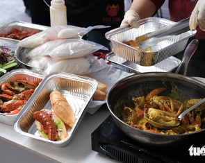 Thưởng thức vô vàn loại bánh ở lễ hội bánh mì Việt lần đầu tiên