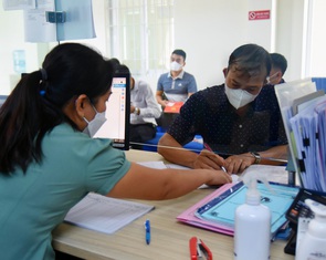 Người dân Đồng Nai, Bình Dương không cần xuất trình sổ hộ khẩu khi làm thủ tục hành chính