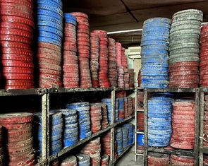 Các nghệ sĩ Hãng phim truyện Việt Nam gửi đơn kiến nghị về 300 bản phim bị Vivaso làm hỏng