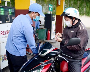 Bán lẻ xăng dầu lại than lỗ