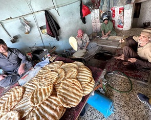 Đến Afghanistan thời Taliban - Kỳ 5: Đi 'chợ trời' xứ bom đạn triền miên