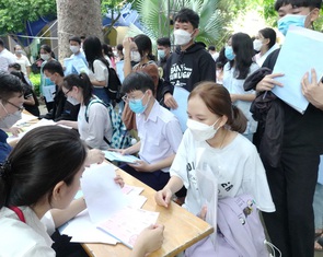 Trường đại học không được yêu cầu thí sinh nộp hộ khẩu, giấy xác nhận cư trú