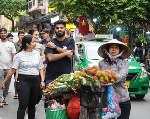 Visa Việt Nam không khó xin, nhưng thời gian phản hồi còn chậm