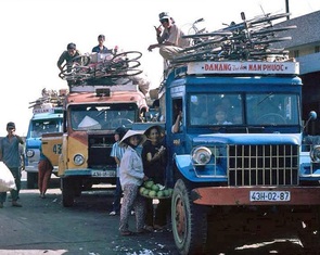 Những chuyến xe đò về miền kỷ niệm thương nhớ - Kỳ 5: Xe than và những chuyến xe 'thở than'