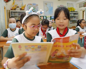 Cảnh báo thiếu minh bạch việc chọn sách giáo khoa