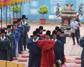 Khám phá Tết Đoan ngọ độc đáo từ cung đình đến dân gian