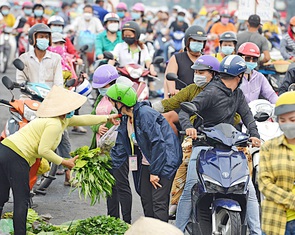 Hơn nửa triệu lao động bị mất việc, giảm giờ làm, ngành nào nhiều nhất?