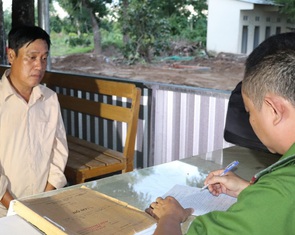 Bắt người bị truy nã tội hiếp dâm sau gần 30 năm lẩn trốn