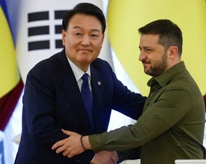 Hàn Quốc tuyên bố giúp Ukraine gỡ mìn