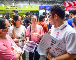 Tuyển sinh ĐH 2023: Điểm sàn biến động mạnh