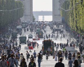 Các thị trưởng Pháp kêu gọi người dân đồng lòng chống bạo loạn