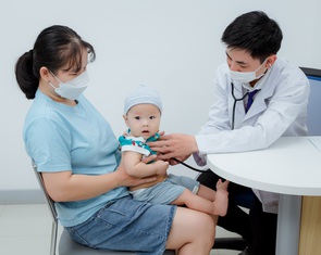 Vắc xin đã cùng gia đình tôi đi qua đại dịch như thế đó