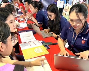 Hướng dẫn nộp lệ phí đăng ký xét tuyển đại học trực tuyến
