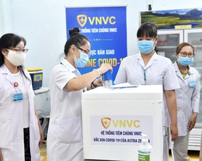 Bước qua đại dịch nhờ vắc xin