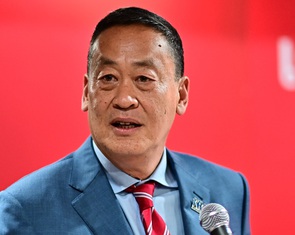 Tân thủ tướng Thái Lan cam kết thay đổi đất nước