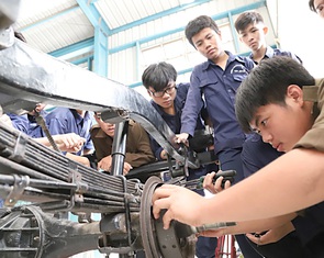 Trường nghề trong cao điểm tuyển sinh