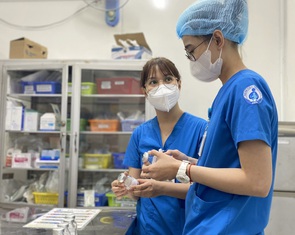 21.000 ống Phenobarbital về Việt Nam, kịp điều trị tay chân miệng ở TP.HCM