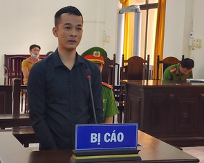 Tham ô gần 1 tỉ đồng, nhân viên quản lý chợ đêm ở Phú Quốc lãnh 10 năm tù