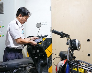 Cần sớm quy hoạch và quy định hạ tầng cho xe điện